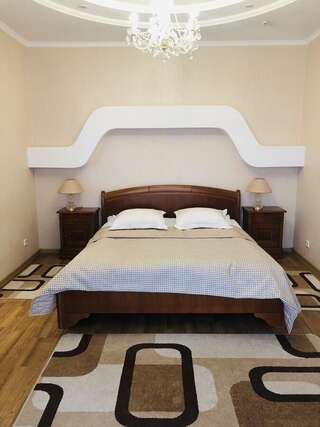 Отель Hotel Palace Ukraine Николаев Люкс-2