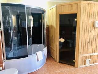 Отель Hotel Palace Ukraine Николаев Президентский люкс с сауной и гидромассажной ванной-1